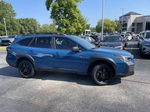 Used 2022 Subaru Outback Wilderness AWD/4WD image 2