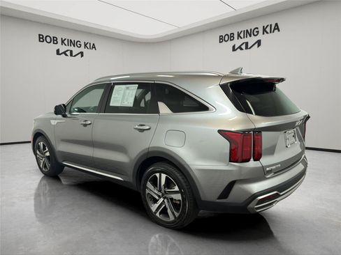 Used 2023 Kia Sorento SX Prestige AWD/4WD image 3