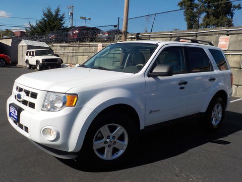Used 2012 Ford Escape FWD Hybrid image 4