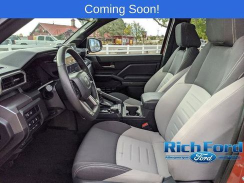 Used 2025 Toyota Tacoma TRD Off-Road w/ TRD Off Road Upgrade Package AWD/4WD image 19