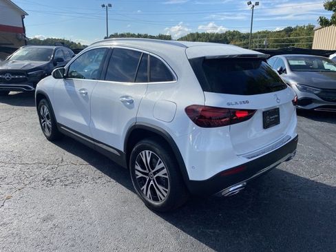Certified 2025 Mercedes-Benz GLA 250 image 10