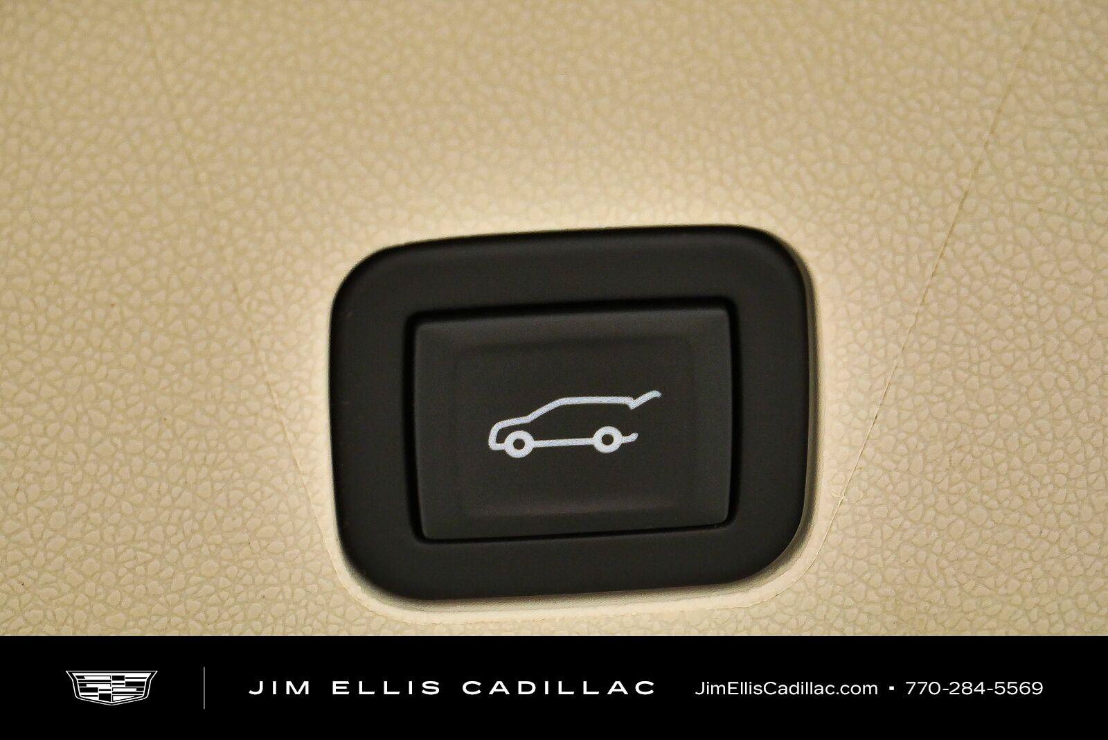 Used 2023 Cadillac Escalade ESV Sport Platinum w/ LPO, ONYX Package AWD/4WD image 29