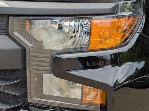 Used 2022 Chevrolet Silverado 1500 W/T w/ WT Value Package image 11