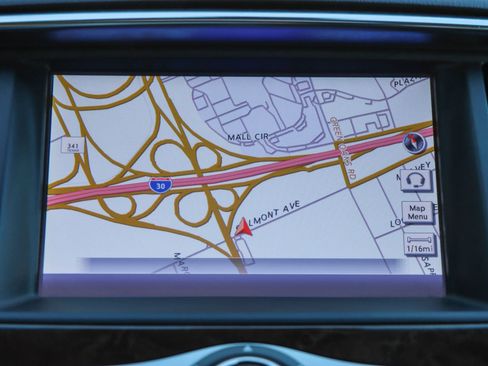 Used 2017 INFINITI QX80 2WD w/ Driver Assistance Package image 38