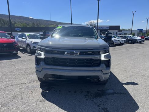 Used 2024 Chevrolet Silverado 1500 RST w/ Dark Appearance Package AWD/4WD image 9
