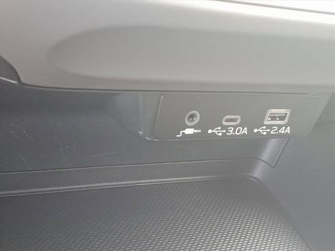 Used 2024 Subaru Crosstrek 2.0i Premium AWD/4WD image 18