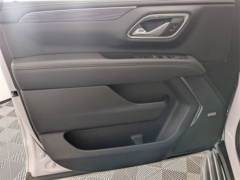 Used 2022 GMC Yukon SLT w/ SLT Luxury Package image 10