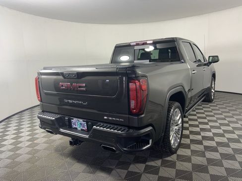 Used 2020 GMC Sierra 1500 Denali w/ Denali Ultimate Package image 3