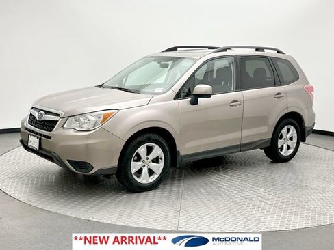 Used 2015 Subaru Forester 2.5i Premium AWD/4WD image 1