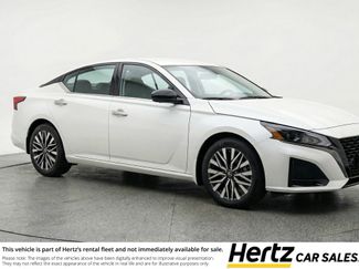 Used 2025 Nissan Altima 2.5 SV video 1