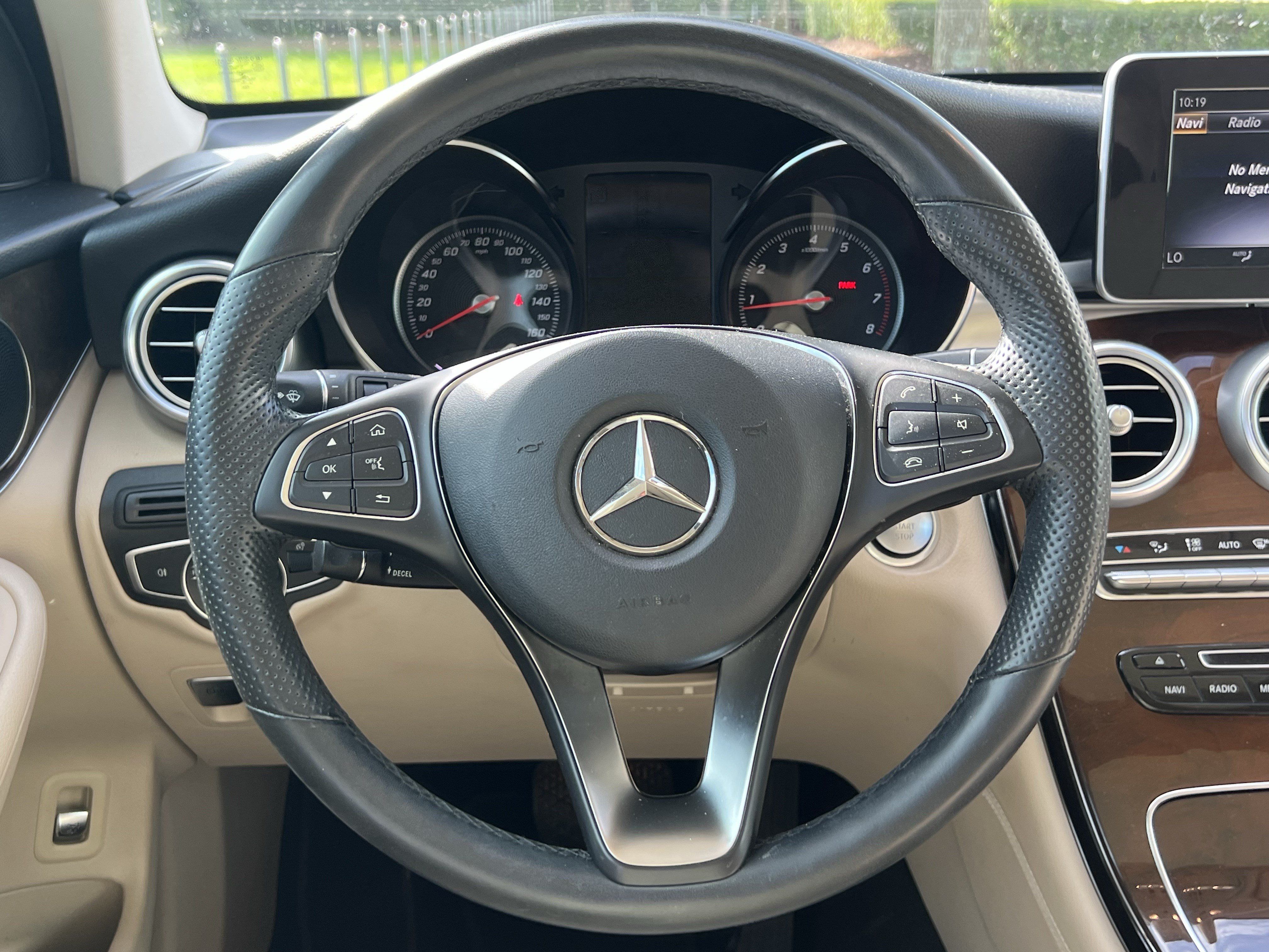 Used 2019 Mercedes-Benz GLC 300 image 18