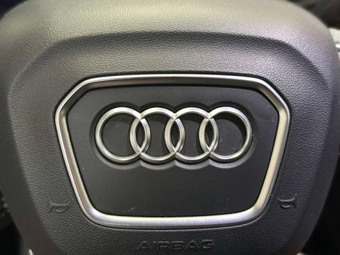 Used 2023 Audi Q5 e Prestige AWD/4WD image 30