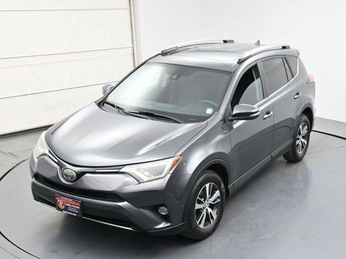 Used 2018 Toyota RAV4 XLE w/ Plus Extra Value Package AWD/4WD image 32