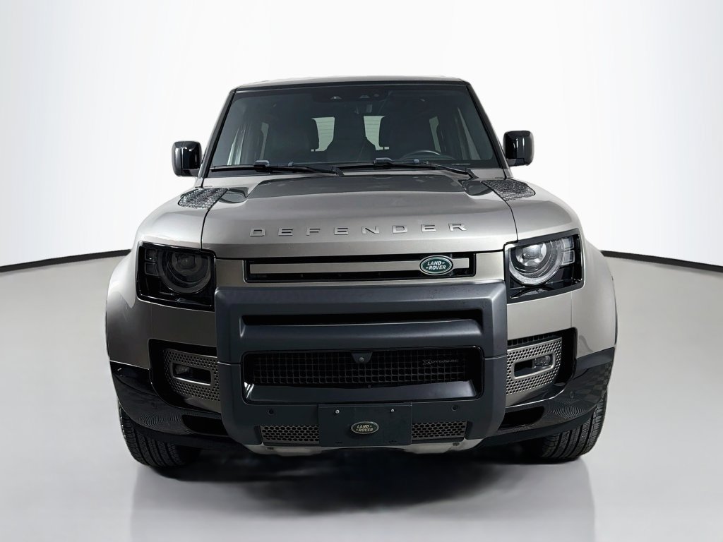 Used 2022 Land Rover Defender 90 X-Dynamic S AWD/4WD image 2
