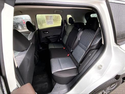 Certified 2023 Nissan Rogue SV image 15