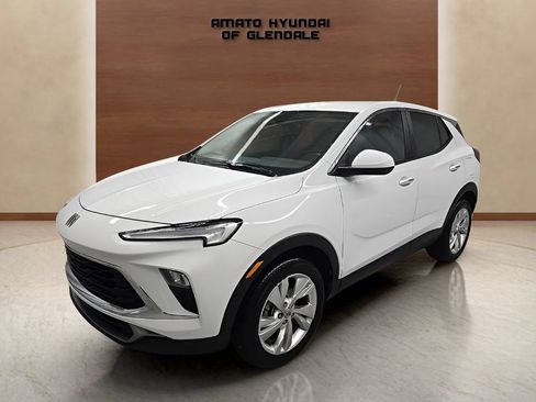 Used 2025 Buick Encore GX Preferred FWD image 2