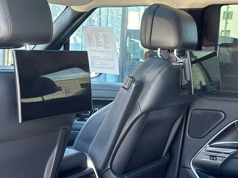 Certified 2023 Land Rover Range Rover First Edition image 33
