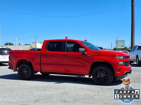 Used 2022 Chevrolet Silverado 1500 Custom w/ LPO, Blackout Package RWD image 22