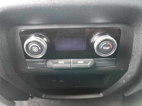 Used 2025 Buick Enclave Sport Touring image 29