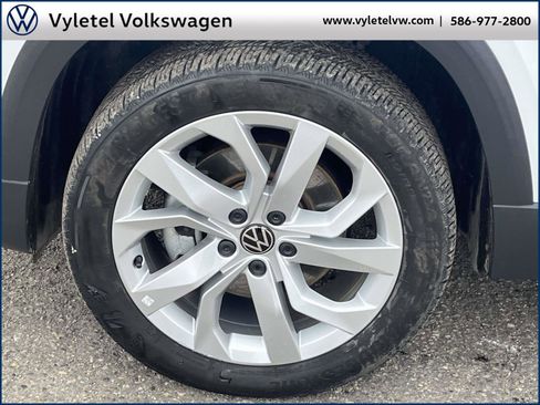 Certified 2023 Volkswagen Taos S image 7