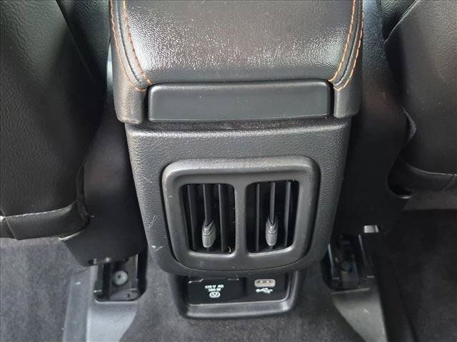 Used 2018 Jeep Compass Limited w/ Safe & Security Group FWD image 16