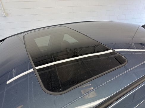 Certified 2020 Toyota Avalon Limited image 13