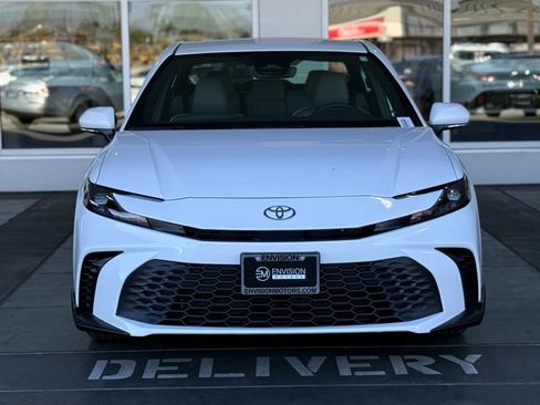 New 2026 Toyota Camry SE image 4