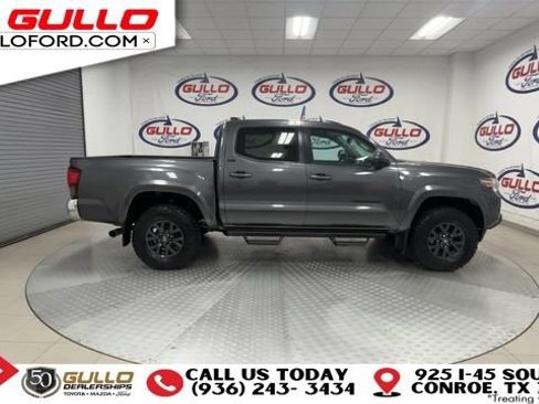 Used 2023 Toyota Tacoma SR5 RWD image 9