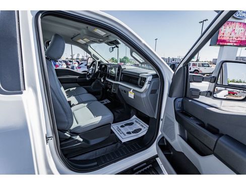 New 2026 Ford F350 XL w/ XL Chrome Package image 21