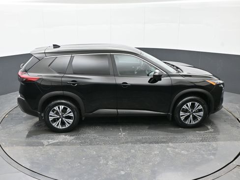 Used 2023 Nissan Rogue SV image 36