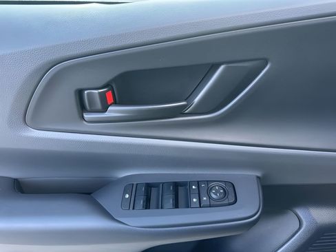 Used 2025 Toyota Prius LE image 23