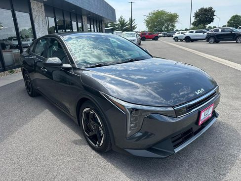 Used 2025 Kia K4 EX FWD image 9
