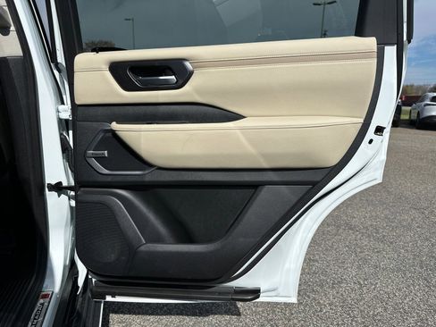 New 2026 Nissan Armada Platinum Reserve AWD/4WD image 17
