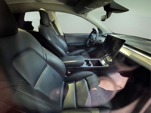 Used 2022 Tesla Model Y Performance AWD/4WD image 11
