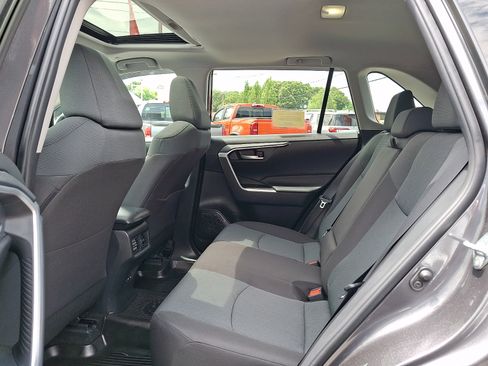 Used 2024 Toyota RAV4 XLE w/ Convenience Package AWD/4WD image 11