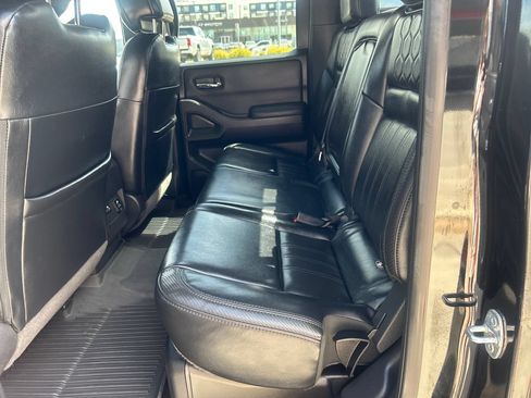 Used 2022 Nissan Frontier PRO-4X w/ Pro-4X Premium Package AWD/4WD image 29