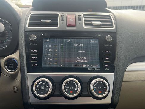 Used 2015 Subaru Crosstrek 2.0i Limited image 19