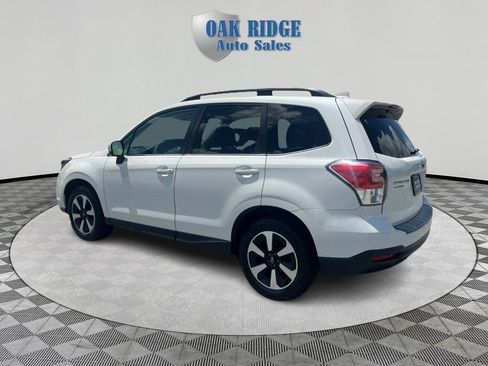 Used 2018 Subaru Forester 2.5i Limited AWD/4WD image 7