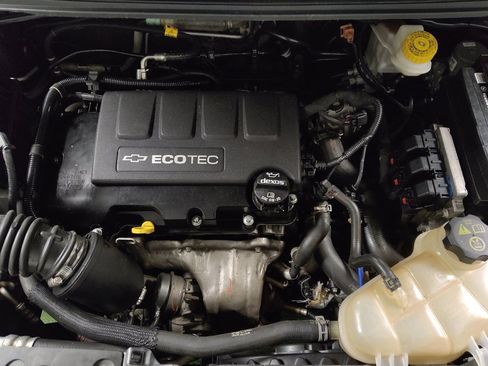 Used 2020 Chevrolet Sonic LT image 30