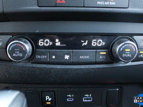 Used 2022 Nissan Frontier PRO-4X w/ Technology Package image 27