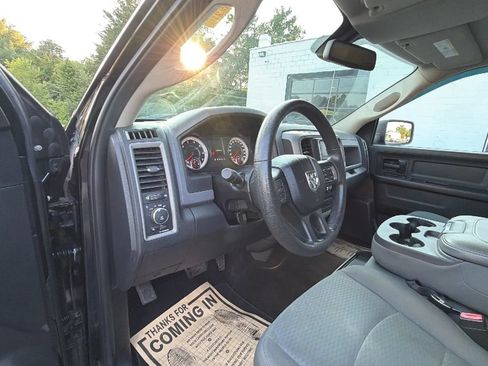 Used 2015 RAM 1500 Express AWD/4WD image 17