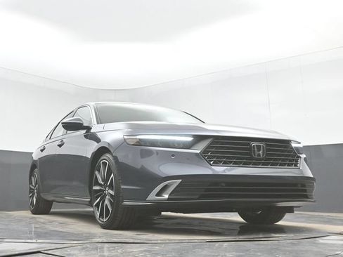 Used 2025 Honda Accord Touring image 42
