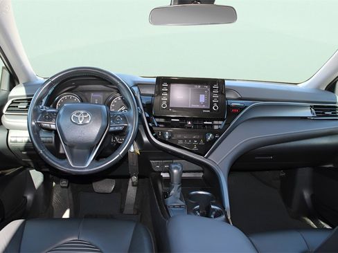 Used 2024 Toyota Camry SE image 24