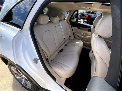 Used 2019 Mercedes-Benz GLC 300 image 21