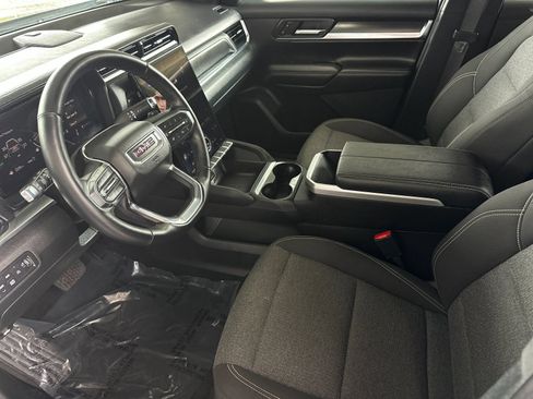 Used 2025 GMC Terrain Elevation AWD/4WD image 11