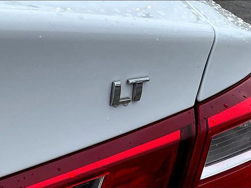 Used 2024 Chevrolet Malibu LT image 8