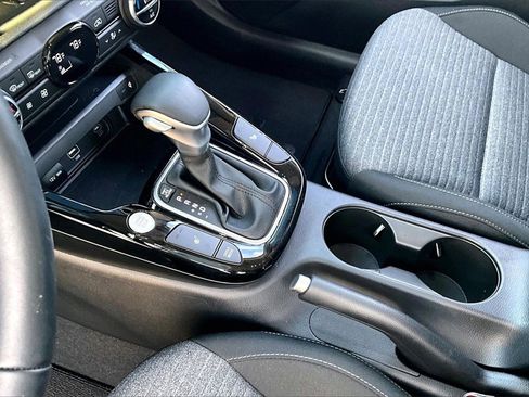 Certified 2025 Kia Soul EX image 14