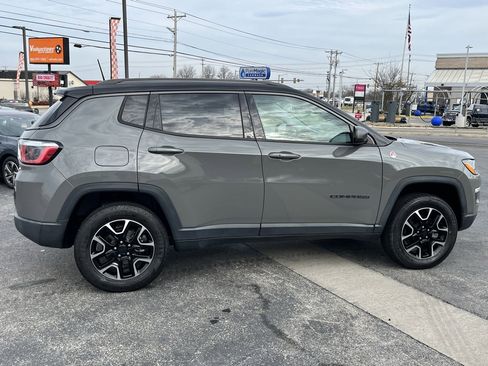 Used 2020 Jeep Compass Trailhawk image 8
