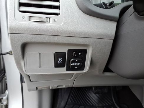 Used 2010 Toyota Corolla LE image 29