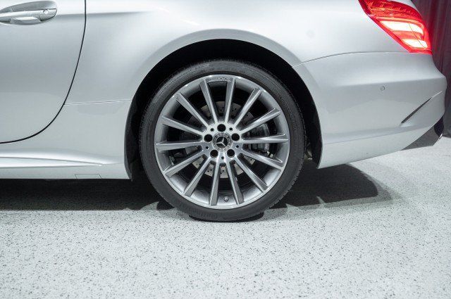 Used 2019 Mercedes-Benz SL 550 image 8